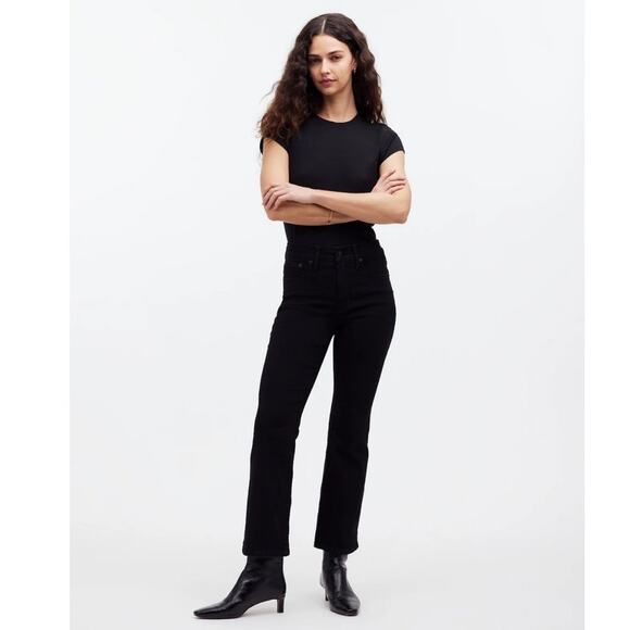 NWOT Madewell Mid-Rise Kick Out Crop Jeans in Black Rinse Wash Size 27P - Picture 1 of 13